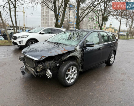 Серый Форд Фокус, объемом двигателя 1.6 л и пробегом 224 тыс. км за 4200 $, фото 7 на Automoto.ua