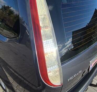 Серый Форд Фокус, объемом двигателя 1.8 л и пробегом 239 тыс. км за 5600 $, фото 6 на Automoto.ua