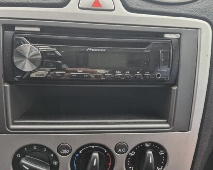 Форд Фокус 2009 у Черкасах на Automoto.ua Сірий Форд Фокус, об'ємом двигуна 0 л та пробігом 157 тис. км за 5999 $, фото 6 на Automoto.ua