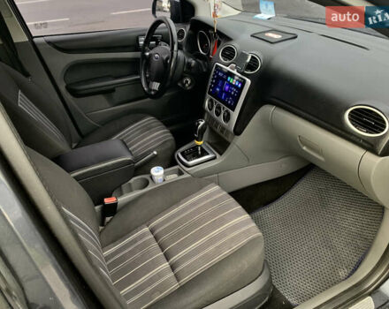 Сірий Форд Фокус, об'ємом двигуна 2 л та пробігом 211 тис. км за 6400 $, фото 11 на Automoto.ua