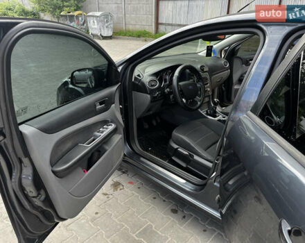Форд Фокус 2009 у Львові на Automoto.ua Сірий Форд Фокус, об'ємом двигуна 1.56 л та пробігом 270 тис. км за 6000 $, фото 4 на Automoto.ua