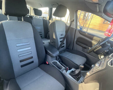 Серый Форд Фокус, объемом двигателя 1.8 л и пробегом 225 тыс. км за 4000 $, фото 5 на Automoto.ua