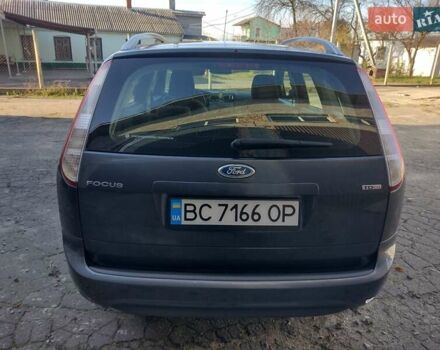 Серый Форд Фокус, объемом двигателя 1.6 л и пробегом 210 тыс. км за 6000 $, фото 4 на Automoto.ua