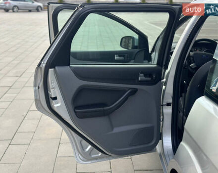 Сірий Форд Фокус, об'ємом двигуна 1.8 л та пробігом 196 тис. км за 6300 $, фото 12 на Automoto.ua