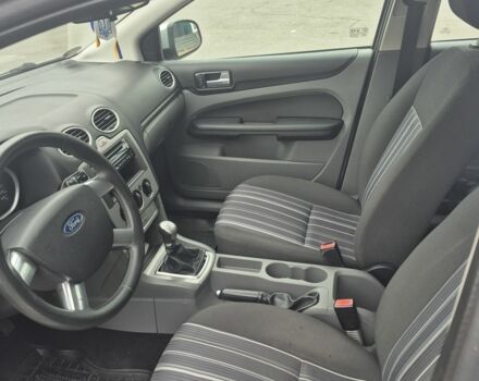 Серый Форд Фокус, объемом двигателя 0 л и пробегом 157 тыс. км за 5999 $, фото 5 на Automoto.ua