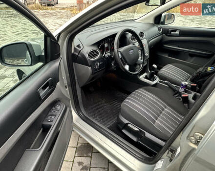 Сірий Форд Фокус, об'ємом двигуна 1.6 л та пробігом 258 тис. км за 5700 $, фото 22 на Automoto.ua