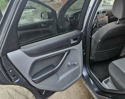 Серый Форд Фокус, объемом двигателя 1.56 л и пробегом 233 тыс. км за 5100 $, фото 13 на Automoto.ua