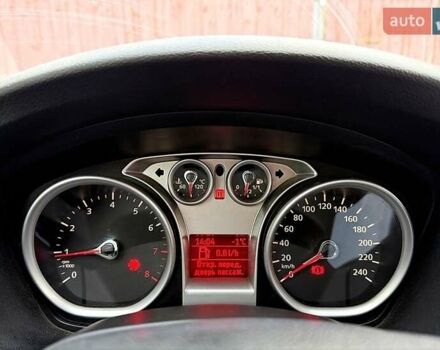 Серый Форд Фокус, объемом двигателя 1.6 л и пробегом 179 тыс. км за 5800 $, фото 10 на Automoto.ua