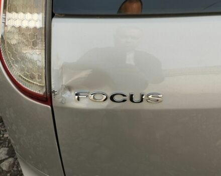 Сірий Форд Фокус, об'ємом двигуна 1.6 л та пробігом 305 тис. км за 4750 $, фото 12 на Automoto.ua