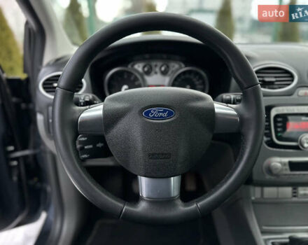 Сірий Форд Фокус, об'ємом двигуна 1.8 л та пробігом 207 тис. км за 6500 $, фото 26 на Automoto.ua
