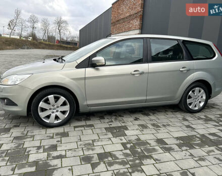 Сірий Форд Фокус, об'ємом двигуна 1.6 л та пробігом 258 тис. км за 5700 $, фото 10 на Automoto.ua