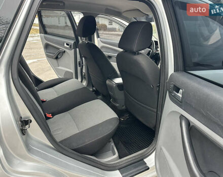 Серый Форд Фокус, объемом двигателя 2 л и пробегом 165 тыс. км за 7300 $, фото 39 на Automoto.ua