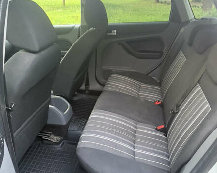 Форд Фокус 2009 у Бердичеве на Automoto.ua Сірий Форд Фокус, об'ємом двигуна 1.6 л та пробігом 260 тис. км за 5250 $, фото 4 на Automoto.ua