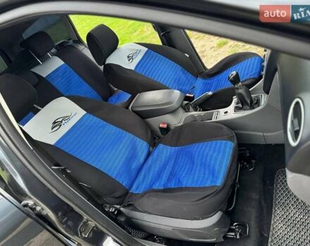 Сірий Форд Фокус, об'ємом двигуна 2 л та пробігом 260 тис. км за 4800 $, фото 16 на Automoto.ua