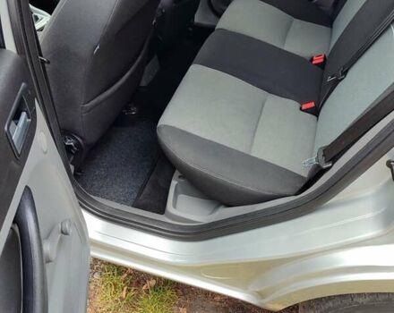 Форд Фокус 2009 у Белой Церкве на Automoto.ua Сірий Форд Фокус, об'ємом двигуна 1.8 л та пробігом 195 тис. км за 5699 $, фото 5 на Automoto.ua