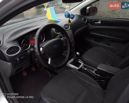 Серый Форд Фокус, объемом двигателя 1.6 л и пробегом 299 тыс. км за 5200 $, фото 6 на Automoto.ua