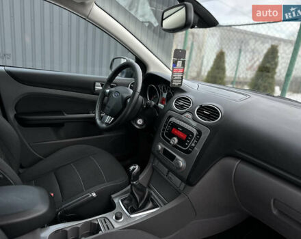 Сірий Форд Фокус, об'ємом двигуна 1.8 л та пробігом 207 тис. км за 6500 $, фото 38 на Automoto.ua