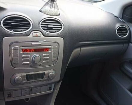 Сірий Форд Фокус, об'ємом двигуна 1.6 л та пробігом 290 тис. км за 5500 $, фото 4 на Automoto.ua