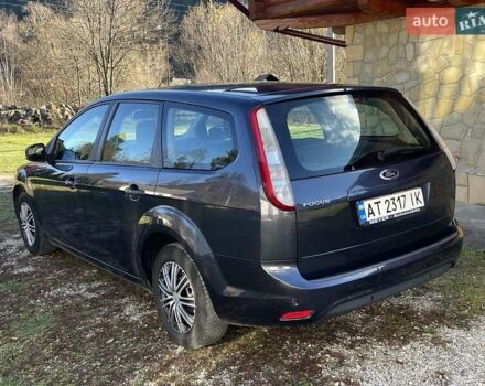 Серый Форд Фокус, объемом двигателя 1.6 л и пробегом 234 тыс. км за 5500 $, фото 9 на Automoto.ua