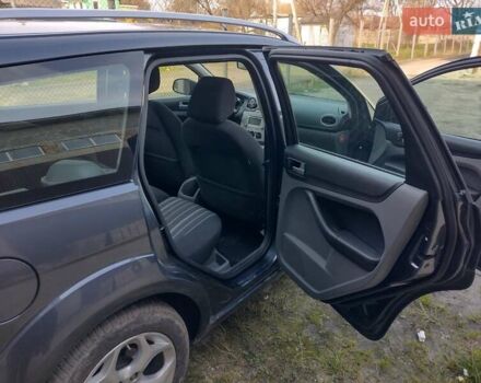 Серый Форд Фокус, объемом двигателя 1.6 л и пробегом 210 тыс. км за 6000 $, фото 12 на Automoto.ua