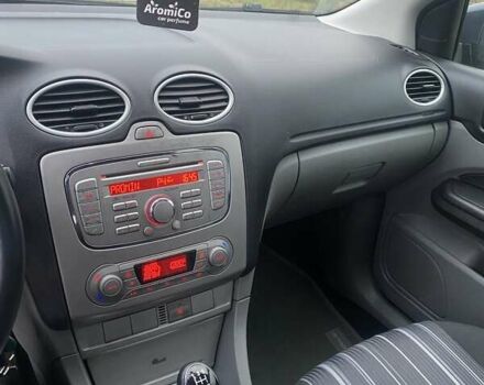 Серый Форд Фокус, объемом двигателя 1.6 л и пробегом 265 тыс. км за 5000 $, фото 33 на Automoto.ua