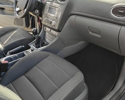 Серый Форд Фокус, объемом двигателя 1.6 л и пробегом 256 тыс. км за 6800 $, фото 23 на Automoto.ua