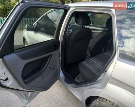 Сірий Форд Фокус, об'ємом двигуна 1.6 л та пробігом 247 тис. км за 5800 $, фото 4 на Automoto.ua