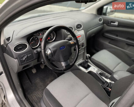 Серый Форд Фокус, объемом двигателя 1.6 л и пробегом 174 тыс. км за 4599 $, фото 32 на Automoto.ua