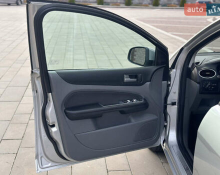 Сірий Форд Фокус, об'ємом двигуна 1.8 л та пробігом 196 тис. км за 6300 $, фото 11 на Automoto.ua