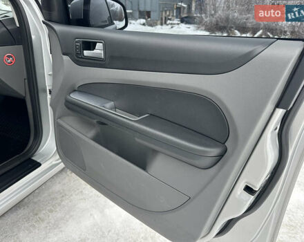 Серый Форд Фокус, объемом двигателя 2 л и пробегом 166 тыс. км за 6699 $, фото 40 на Automoto.ua