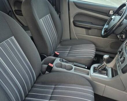 Серый Форд Фокус, объемом двигателя 1.6 л и пробегом 160 тыс. км за 4999 $, фото 14 на Automoto.ua