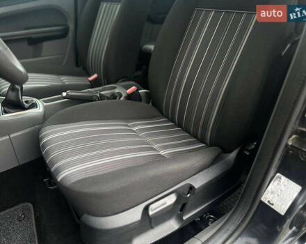 Серый Форд Фокус, объемом двигателя 0 л и пробегом 203 тыс. км за 5900 $, фото 22 на Automoto.ua