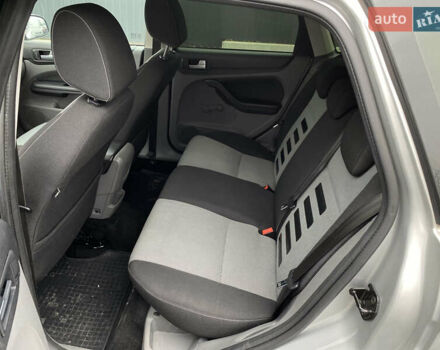 Серый Форд Фокус, объемом двигателя 1.6 л и пробегом 174 тыс. км за 4599 $, фото 42 на Automoto.ua