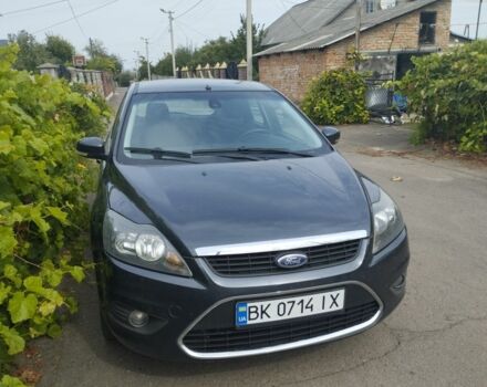 Серый Форд Фокус, объемом двигателя 1.6 л и пробегом 243 тыс. км за 5500 $, фото 2 на Automoto.ua