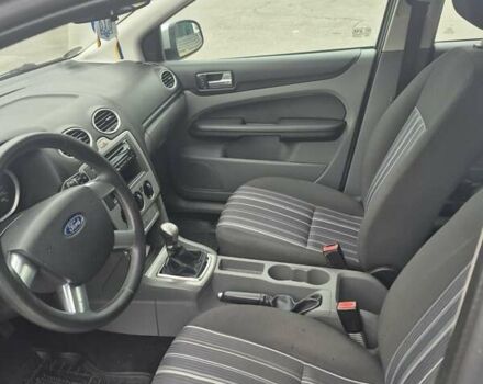 Серый Форд Фокус, объемом двигателя 1.6 л и пробегом 157 тыс. км за 4999 $, фото 17 на Automoto.ua