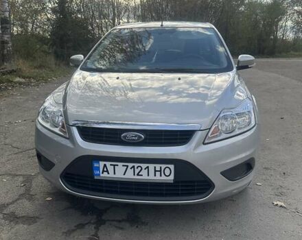 Форд Фокус 2009 в Калуше на Automoto.ua Серый Форд Фокус, объемом двигателя 1.6 л и пробегом 131 тыс. км за 6900 $, фото 1 на Automoto.ua