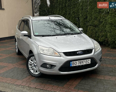 Серый Форд Фокус, объемом двигателя 1.8 л и пробегом 287 тыс. км за 4999 $, фото 1 на Automoto.ua