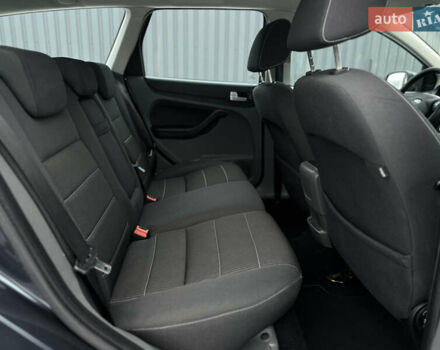 Сірий Форд Фокус, об'ємом двигуна 1.8 л та пробігом 207 тис. км за 6500 $, фото 35 на Automoto.ua