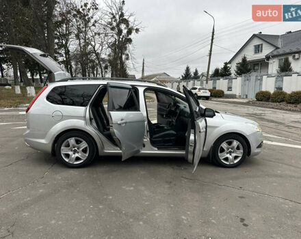 Серый Форд Фокус, объемом двигателя 2 л и пробегом 165 тыс. км за 7300 $, фото 44 на Automoto.ua