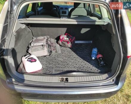 Серый Форд Фокус, объемом двигателя 1.6 л и пробегом 220 тыс. км за 6157 $, фото 8 на Automoto.ua