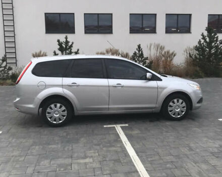 Серый Форд Фокус, объемом двигателя 1.56 л и пробегом 326 тыс. км за 5900 $, фото 6 на Automoto.ua