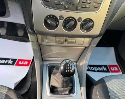 Сірий Форд Фокус, об'ємом двигуна 1.6 л та пробігом 300 тис. км за 5990 $, фото 20 на Automoto.ua