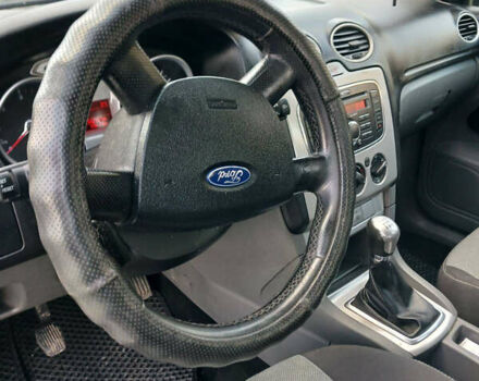 Серый Форд Фокус, объемом двигателя 1.6 л и пробегом 254 тыс. км за 6200 $, фото 8 на Automoto.ua
