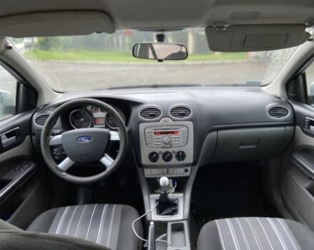 Серый Форд Фокус, объемом двигателя 1.6 л и пробегом 111 тыс. км за 3000 $, фото 6 на Automoto.ua