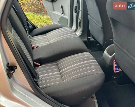 Серый Форд Фокус, объемом двигателя 1.6 л и пробегом 232 тыс. км за 6300 $, фото 30 на Automoto.ua