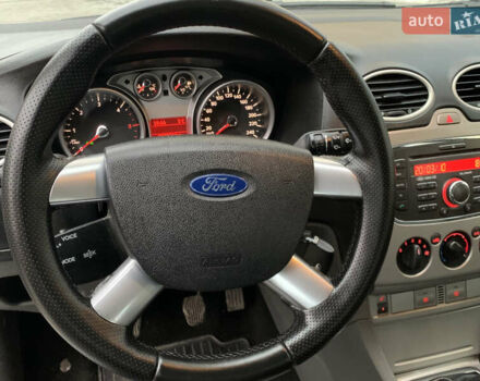 Серый Форд Фокус, объемом двигателя 1.6 л и пробегом 203 тыс. км за 6350 $, фото 10 на Automoto.ua