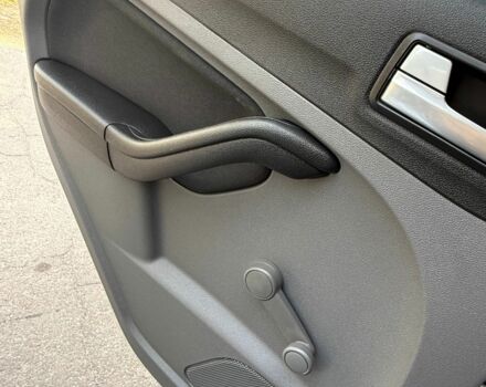 Серый Форд Фокус, объемом двигателя 1.6 л и пробегом 217 тыс. км за 6000 $, фото 14 на Automoto.ua