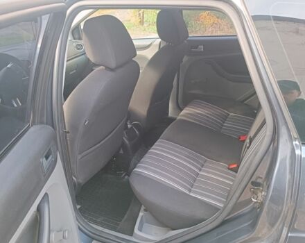 Серый Форд Фокус, объемом двигателя 1.6 л и пробегом 224 тыс. км за 6100 $, фото 9 на Automoto.ua