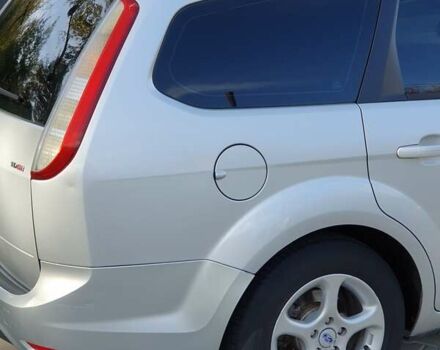 Серый Форд Фокус, объемом двигателя 1.6 л и пробегом 297 тыс. км за 5200 $, фото 2 на Automoto.ua