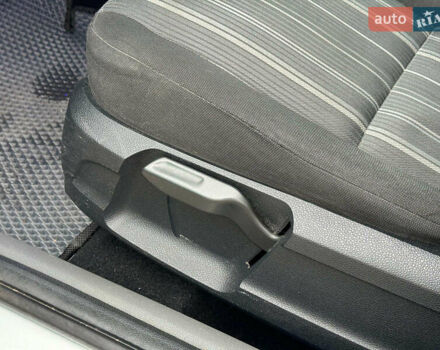 Сірий Форд Фокус, об'ємом двигуна 1.6 л та пробігом 300 тис. км за 5440 $, фото 13 на Automoto.ua